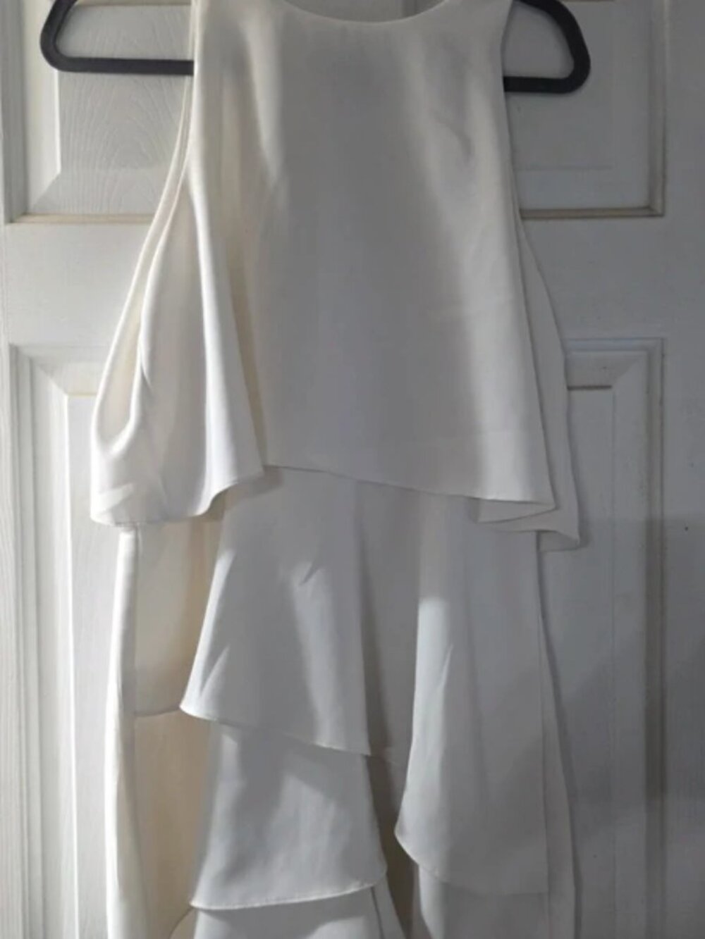 DO+BE White Ruffle Romper Large